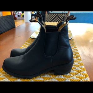 Blundstone women’s boots size 40 (9.5 US)
